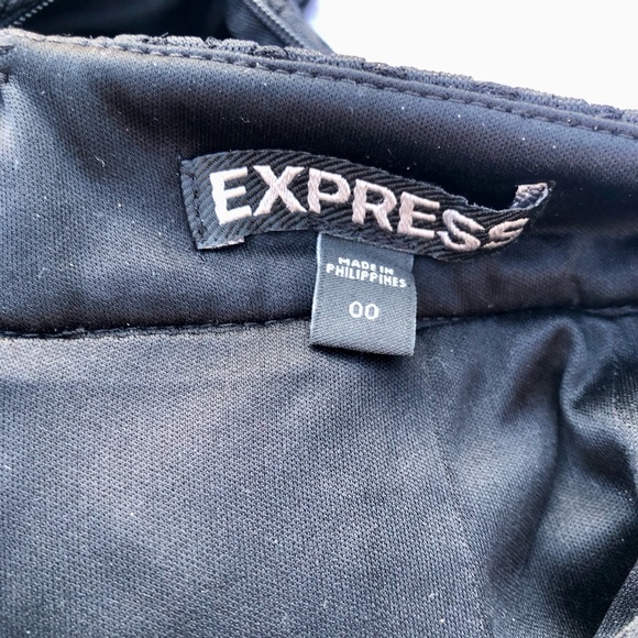 Express cut out mini skirt set Cropped Diamond Textured Sz. Small - Picture 11 of 13